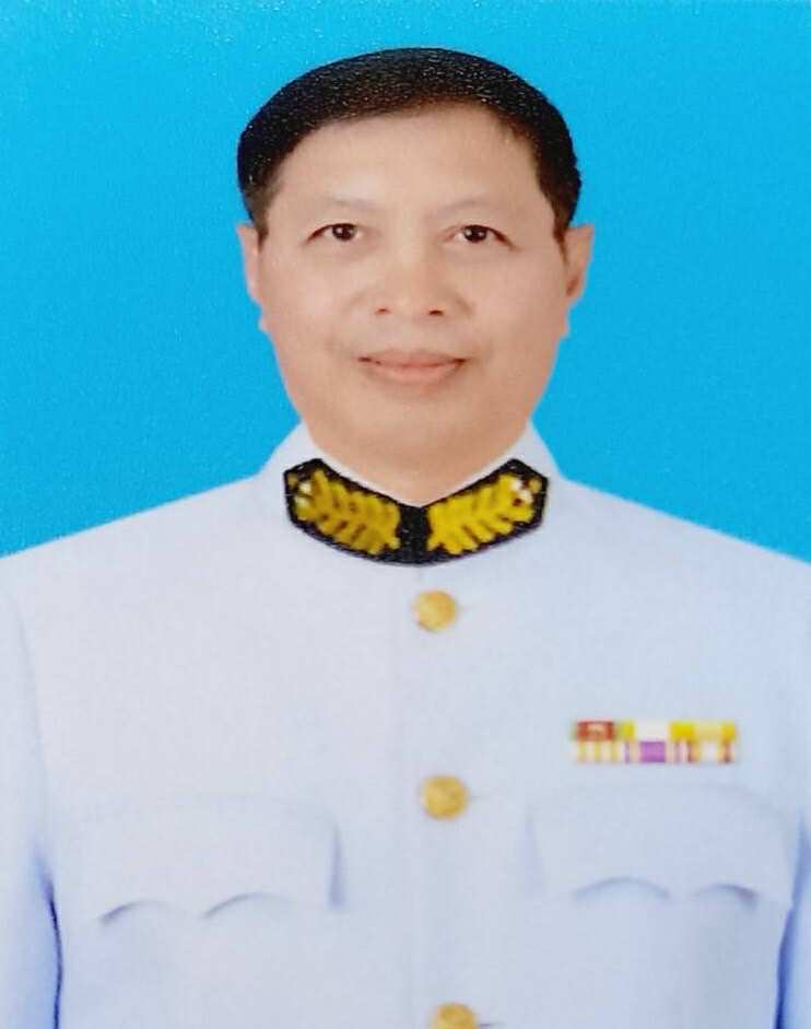 เสนีย์ เจริญสุข